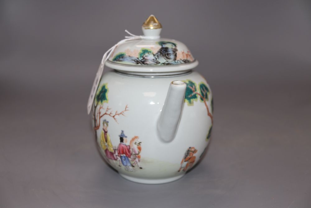 A Chinese famille rose teapot and cover, height 16cm